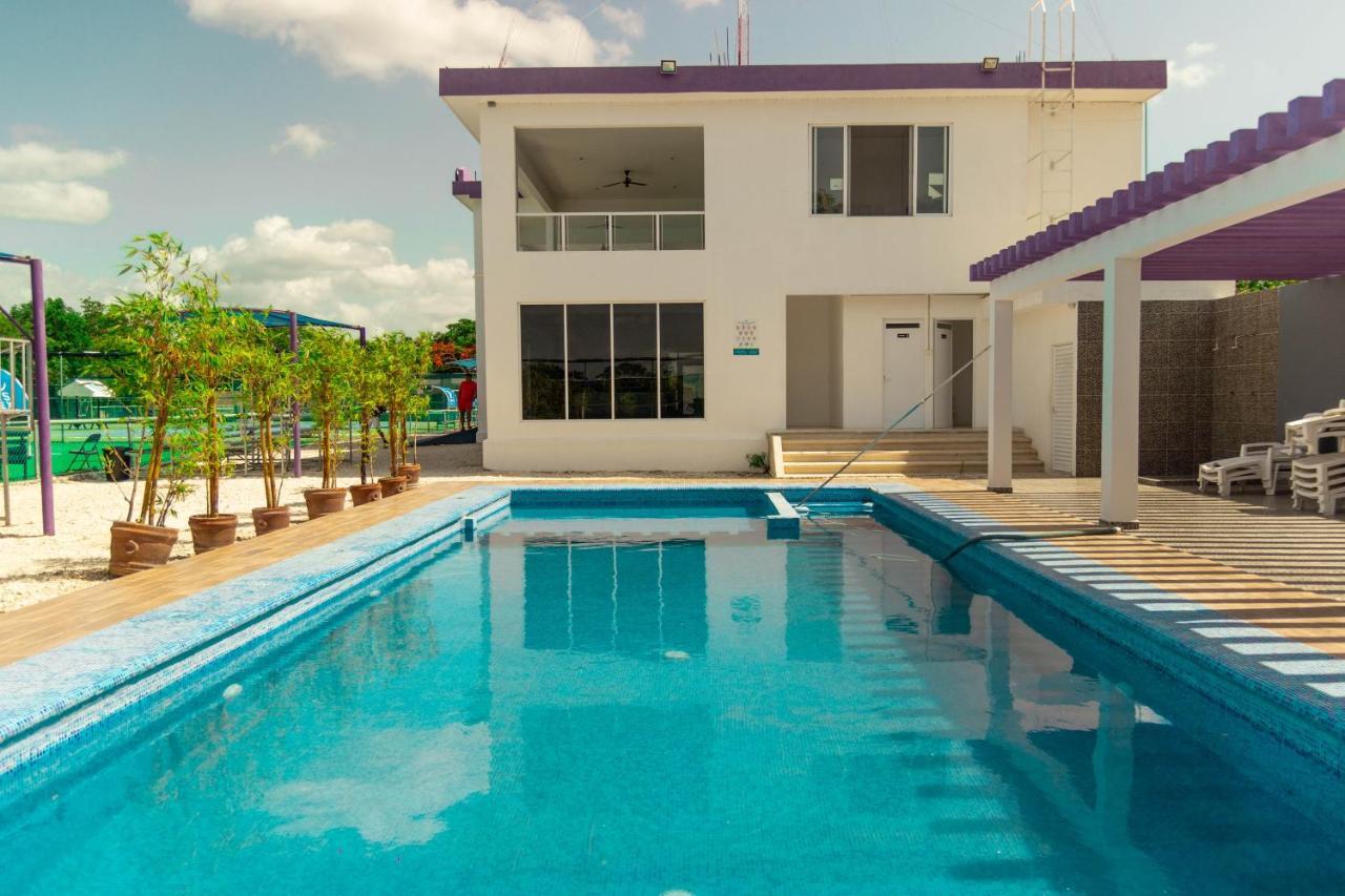Cancun Tennis Inn Cancún Exterior foto